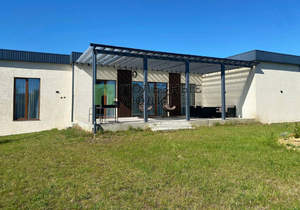 Дом 231м², 1-этажный, участок 11 сот.