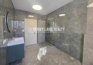 Дом 198м², 2-этажный, участок 4 сот.