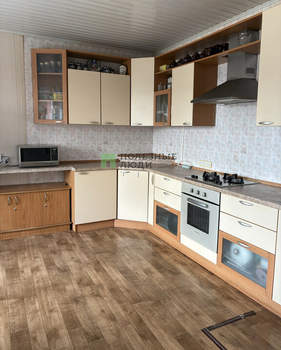 Дом 260м², 3-этажный, участок 9 сот.