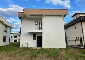 Дом 238м², 2-этажный, участок 5 сот.