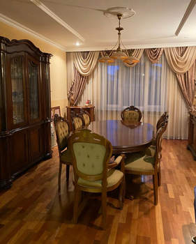 Дом 453м², 3-этажный, участок 20 сот.