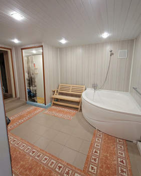 Дом 214м², 2-этажный, участок 9 сот.