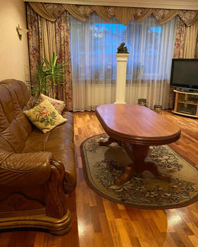 Дом 453м², 3-этажный, участок 20 сот.