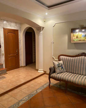 Дом 453м², 3-этажный, участок 20 сот.