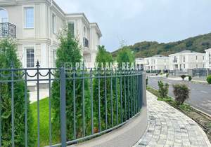 Дом 198м², 2-этажный, участок 4 сот.