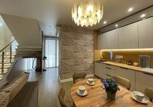 Дом 150м², 3-этажный, на длительный срок, 