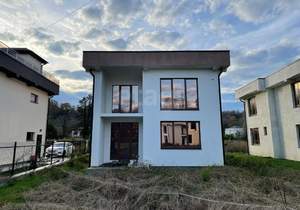 Дом 238м&sup2;, 2-этажный, участок 5 сот.  