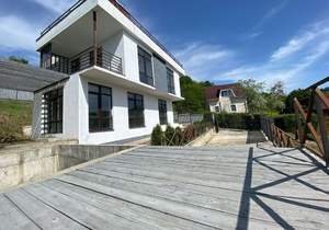 Дом 285м&sup2;, 2-этажный, участок 5 сот.  