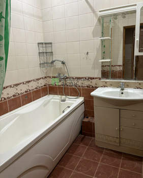 Дом 197м&sup2;, 2-этажный, участок 7 сот.  