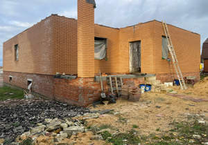 Дом 200м&sup2;, 1-этажный, участок 7 сот.  