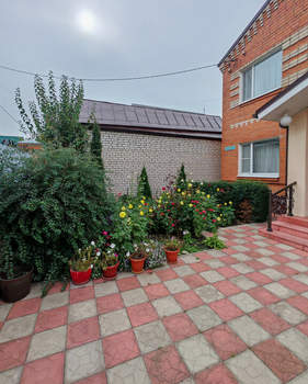 Дом 214м², 2-этажный, участок 9 сот.  