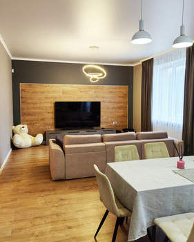 Дом 255м², 3-этажный, участок 3 сот.  