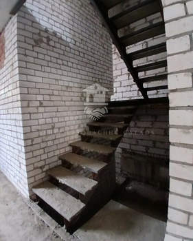 Дом 268м², 2-этажный, участок 260 сот.  