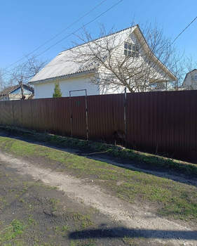 Дом 20м², 2-этажный, участок 6 сот.  