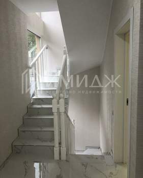Дом 160м², 2-этажный, участок 3 сот.  