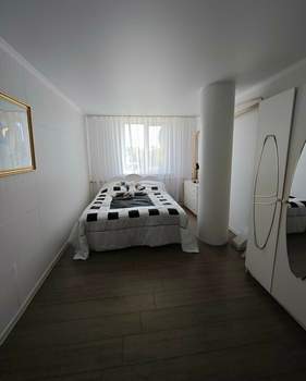 Дом 157м&sup2;, 2-этажный, участок 10 сот.  