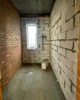 Дом 200м&sup2;, 1-этажный, участок 7 сот.  