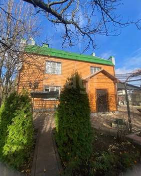 Дом 274м&sup2;, 3-этажный, участок 6 сот.  