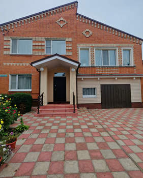 Дом 214м², 2-этажный, участок 9 сот.  