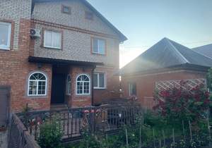 Дом 219м&sup2;, 2-этажный, участок 8 сот.  