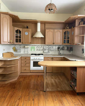 Дом 197м&sup2;, 2-этажный, участок 7 сот.  