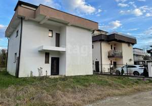 Дом 238м&sup2;, 2-этажный, участок 5 сот.  