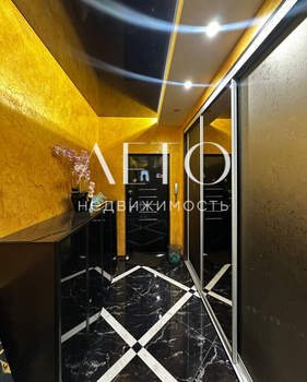 4-к квартира, вторичка, 150м2, 3/4 этаж