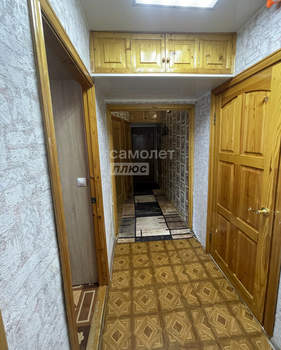 4-к квартира, вторичка, 68м2, 9/9 этаж