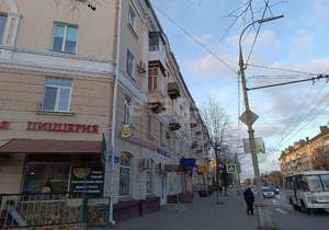 3-к квартира, вторичка, 82м2, 4/4 этаж