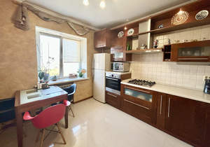 2-к квартира, вторичка, 57м2, 8/9 этаж