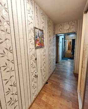 3-к квартира, вторичка, 64м2, 1/10 этаж