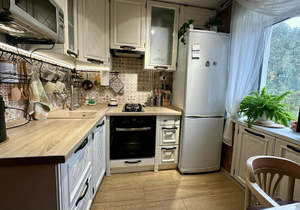 3-к квартира, вторичка, 58м2, 2/5 этаж