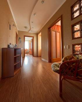 4-к квартира, вторичка, 113м2, 9/9 этаж