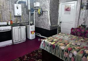 2-к квартира, вторичка, 61м2, 1/1 этаж