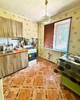 2-к квартира, вторичка, 42м2, 1/5 этаж