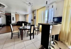 4-к квартира, вторичка, 140м2, 15/17 этаж