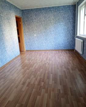 2-к квартира, вторичка, 43м2, 1/5 этаж