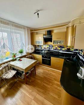 2-к квартира, вторичка, 61м2, 9/10 этаж