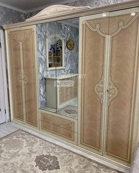 2-к квартира, вторичка, 64м2, 1/9 этаж