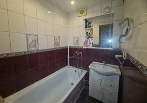 2-к квартира, вторичка, 48м2, 5/5 этаж