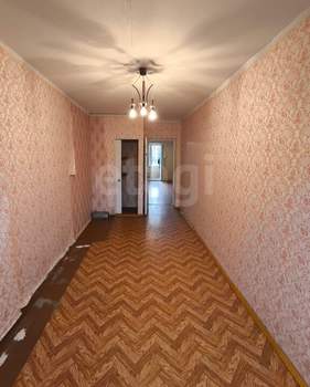 3-к квартира, вторичка, 57м2, 3/5 этаж