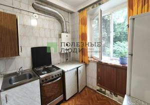 2-к квартира, вторичка, 43м2, 1/5 этаж