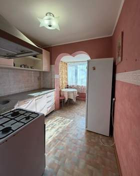 2-к квартира, вторичка, 46м2, 1/5 этаж