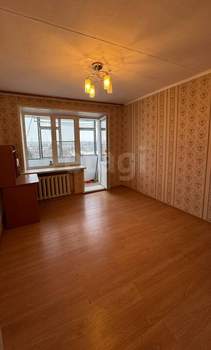 4-к квартира, вторичка, 61м2, 5/5 этаж