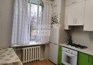 2-к квартира, вторичка, 42м2, 1/4 этаж