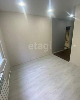 2-к квартира, вторичка, 49м2, 1/9 этаж