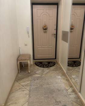 2-к квартира, вторичка, 75м2, 1/9 этаж