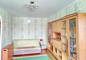 2-к квартира, вторичка, 43м2, 1/4 этаж
