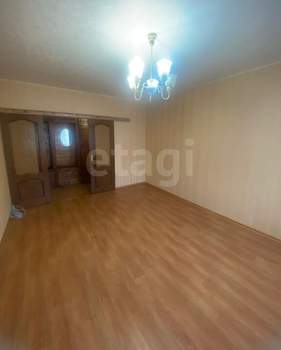 3-к квартира, вторичка, 63м2, 4/10 этаж