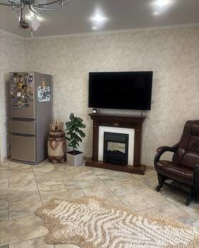 2-к квартира, вторичка, 75м2, 1/9 этаж